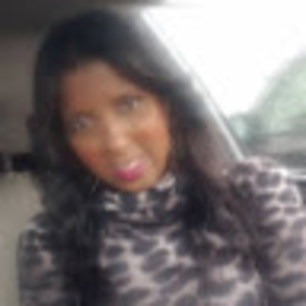 Meet your Posher, Aurelia